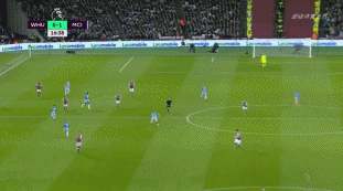 “混合脸谱”挑战来袭🔥是什么照片让小图拉姆笑出屏...