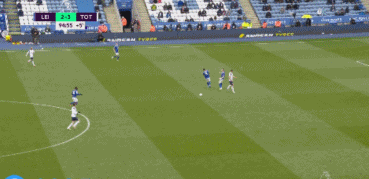 曼联引援总监评谢什科：速度快、弹跳强，风格有点像哈兰德