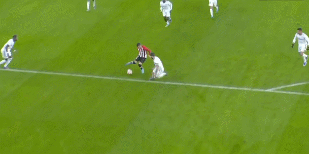 万项谈梅开二度：只能说运气比较好，赶上了这两个进球